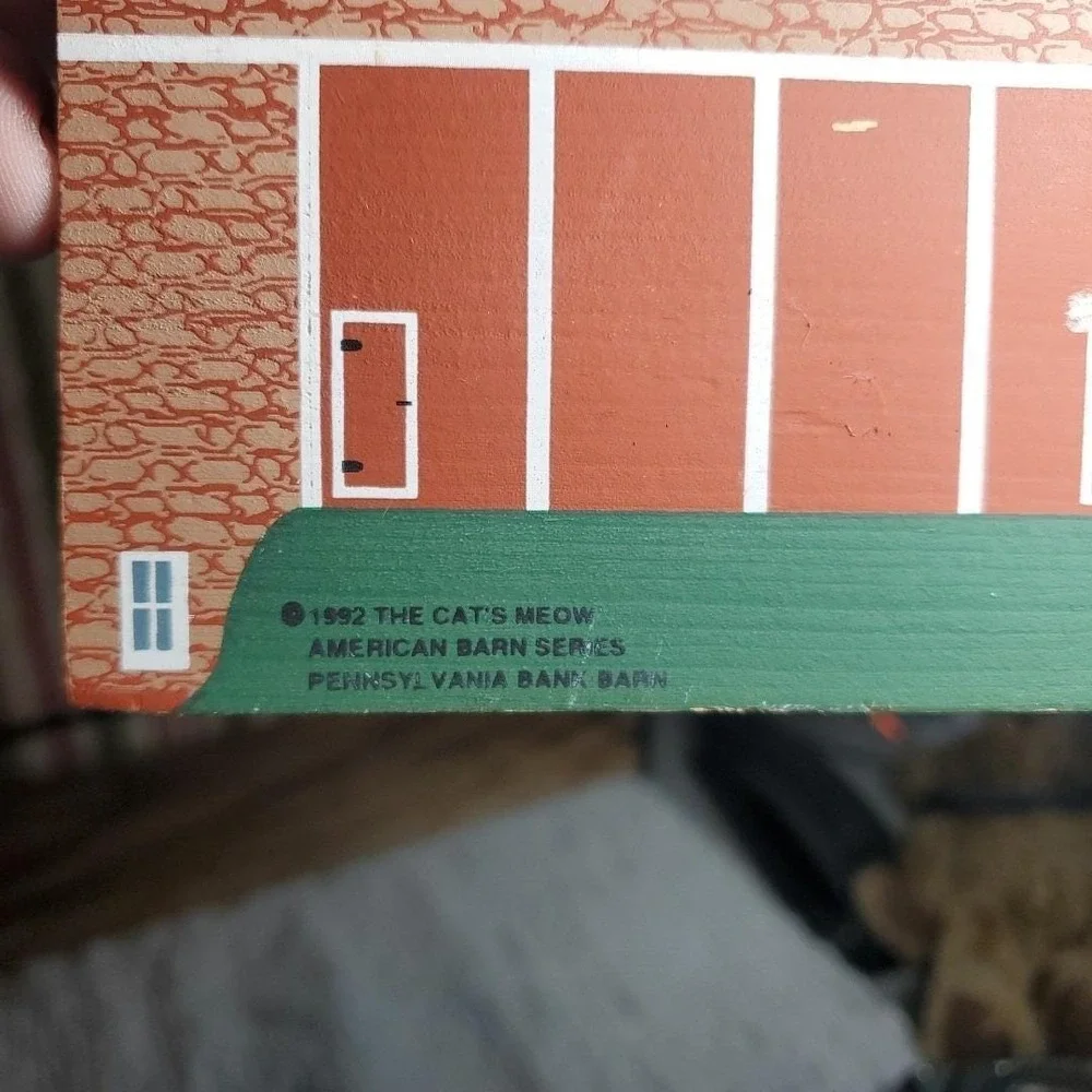 Vintage Cat's Meow Pennsylvania Barn Wood House Model 1992
